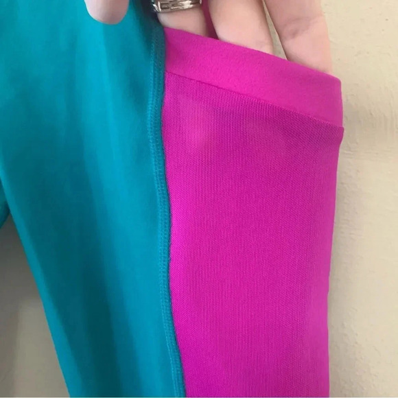 Fabletics On-The-Go PowerHold High-Waisted Leggings - Picture 5 of 13